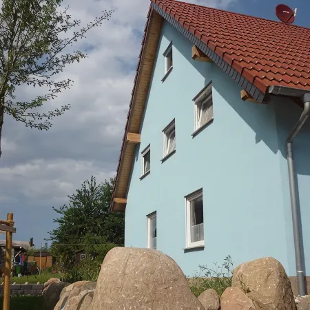 300 m to the white sand beach, 150 m² living space, WLAN, great value for money