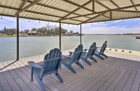 Relax lakeside at Lake Nasworthy - 4-Star