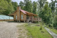 Unique Studio Cabin for Couples w/Mountain Views from Hot Tub!