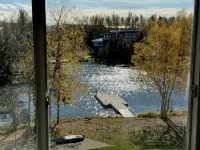2-Story Lakeside Oasis w/ Private Dock, Kayaks & Fire Pit - 3つ星