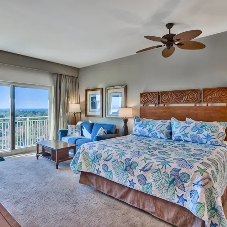 Stunning 11th floor Ocean/Golf views, Resort, Wifi
