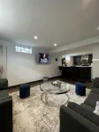 The Lux Den Speaks for itself. Cozy, bright self-contained basement suite - WiFi