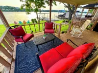 Lazy Days Lakefront Retreat Lake Granbury Home, Yard, Dock-Lift, Covered Parking - balcony