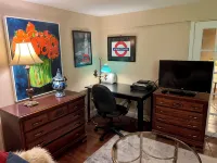 Charming 1-Bedroom Spacious Basement Close to DC - Pets Allowed. - 2-Star