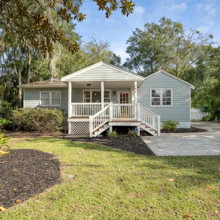 Beaufort Cottage very close to downtown.