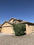 Experience Casa Grande charm in our spacious 4-bedroom retreat - 홈스테이