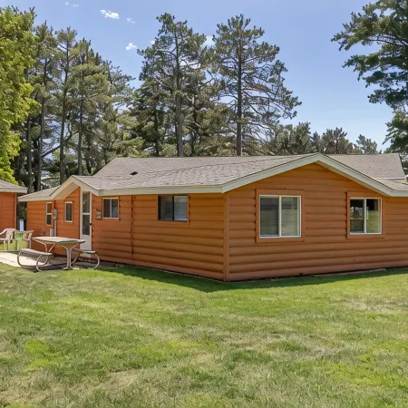 Cabin on Farm Island Lake in Aitkin