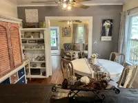Oaktree Cottage in Mount Dora Historic District