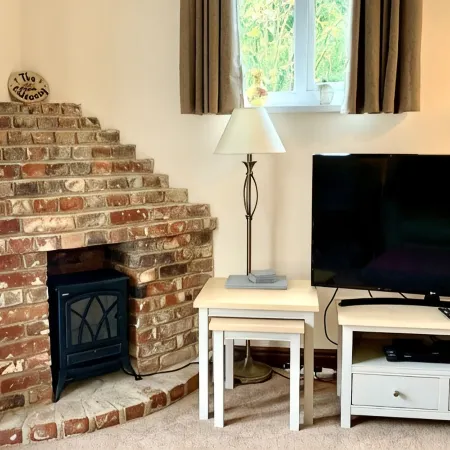 A beautiful, cosy cottage in a peaceful setting with 15% off ferry