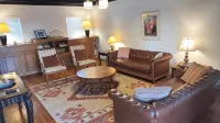 The Jalapeño- Historic Adobe Home in Walkable Area - Homestays