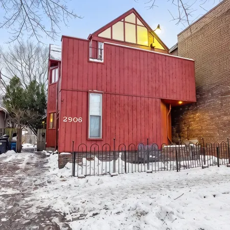 The Redwood Retreat- 5Bed/4Ba with a Rooftop Deck in the Heart of Ohio City