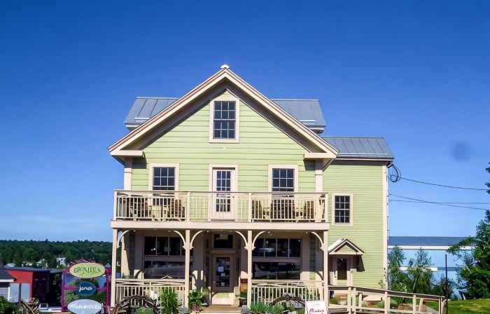 No hidden cleaning charges.  Huge 3bd/3ba apartment with tons of waterviews.