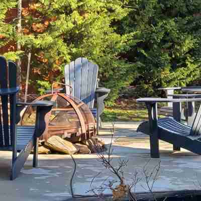 Rustic Lakeview Lodge at Bass Lake. Bookable boat slip! Hotel Exterior
