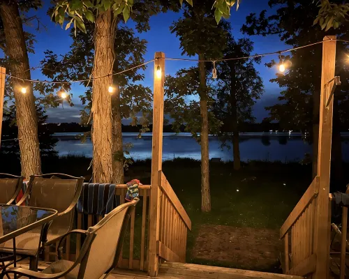3 bedroom lake house & pool, only 35 min. to Wisconsin Dell and Cascade Mountain Hotels in Packwaukee