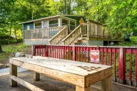 Kettle Cove Cabin. Lake Sebago Beach Access. Fire pit. Grill. Blackstone. Games - Homestays