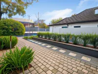30 on Whites Guesthouse Hotels in Motheo
