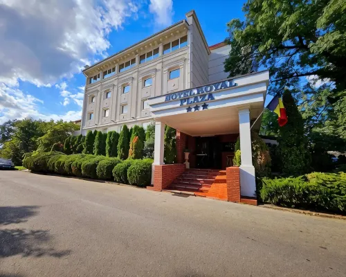 Hotel Royal Plaza ティミショアラのホテル