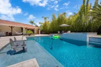 Private gated home, pool/hot tub, bbq, beach, families, summer vacation. - Pools