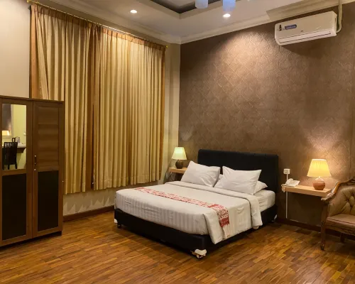 Grand Mansion Hotel Blitar Hotels in Blitar