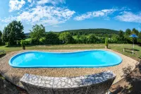Petneházy Aparthotel - en bord de mer