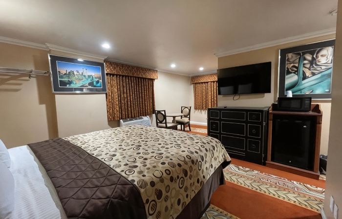 Sunrise Inn