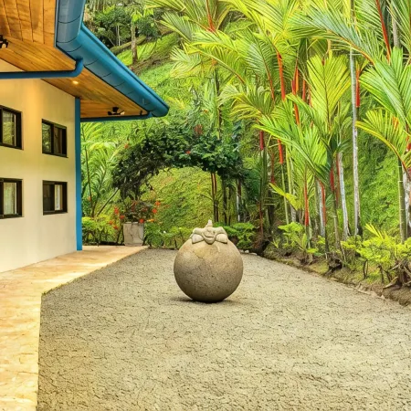 Stunning Ocean View-Rainforest Villa. Concierge, Breakfast/Housekeeping M-F.