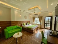 Wanna Stay Rishikesh