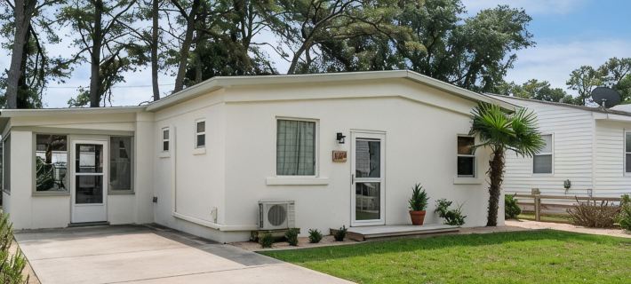The Casita - Close to Beach & Bay, Outdoor Shower! Hotels in Kill Devil Hills