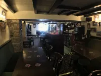 The Fox & Hounds Inn - bar