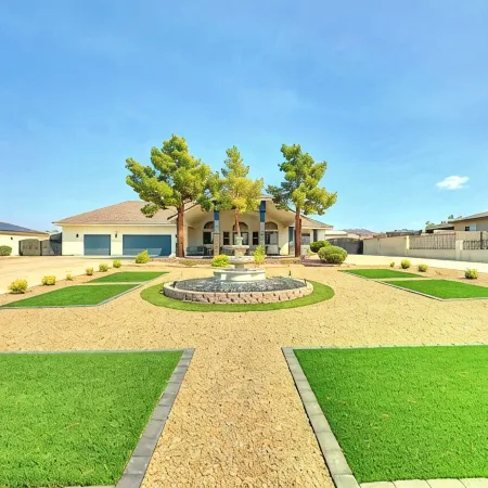 5 Themed BDs Luxury Estate w Pool, Spa & Game Room Close to Las Vegas Отели рядом с достопримечательностью «Амфитеатр Хендерсона»