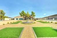5 Themed BDs Luxury Estate w Pool, Spa & Game Room Close to Las Vegas Hotel a 