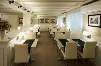 Serennia Exclusive Rooms - B&Bs (Bed and breakfast)