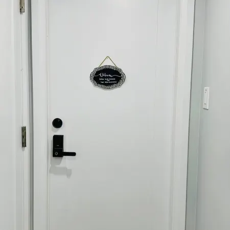 Lake Breeze Apartment, EV Charging & Free Parking