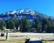 Silver Gate Lodging - parking
