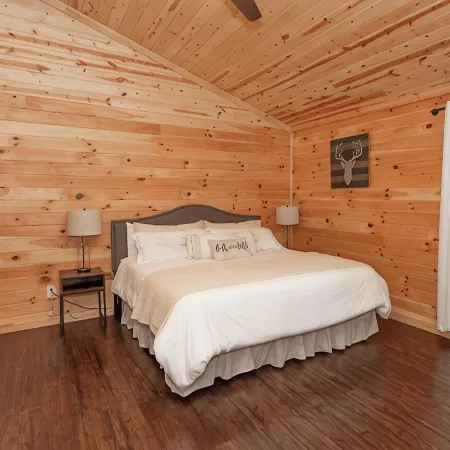Private Cabin Overlooking Hocking Hills