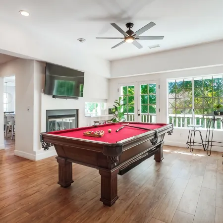 Custom 3,600sf Fallbrook Retreat: Wedding Guests•Family•Couples-Wine•Golf•Coast Отели в г. Фоллбрук