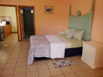 Cozy 1-bedroom apartment with WiFi, AC in enchanting Eau Piquant Hotels in 