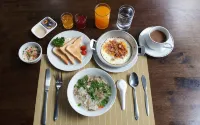 โรงแรมธารบุรี - พร้อมอาหารเช้า