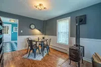 *New* The Foundry Getaway 2BR / 1 BR - Wifi