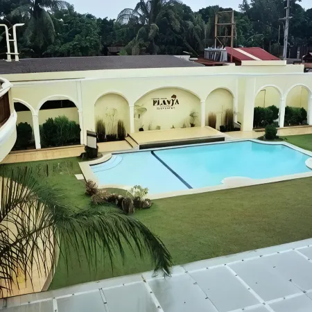 Planta Centro Bacolod Hotel & Residences