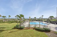 Relaxing Oceanfront Condo -Seaglass Spectacular Ocean Views from every room - Private Pools