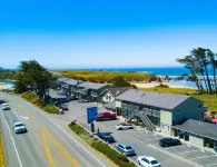 Beachcomber Motel - Ocean View
