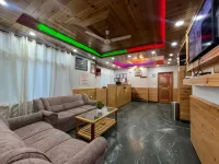 Hotel Sunlight Manali - Kitchens