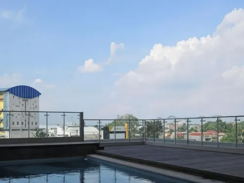 MG Suites Hotel Semarang