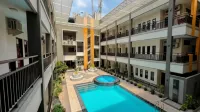Sun in Pangandaran Hotel - ビーチサイド