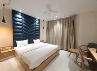 Hotel Scarlet
