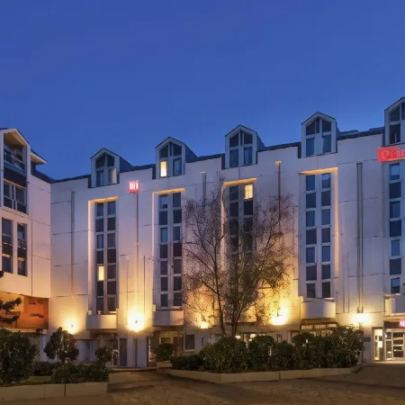 Ibis Nantes Centre Gare Sud