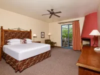 Lodge on the Desert Hotels near Centennial Hall