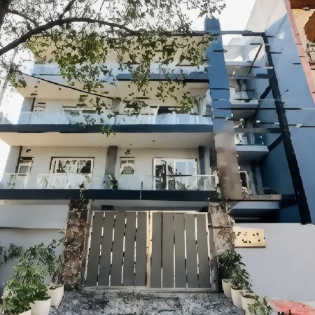 Bluo Medicity - Hotel Gurgaon