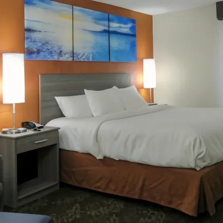 Clarion Pointe Evansville North